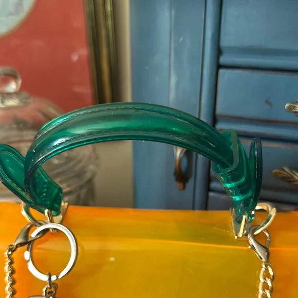 💛⭐️🌙🌼🐥Transparent Yellow and Green Handbag - Picture 2 of 10